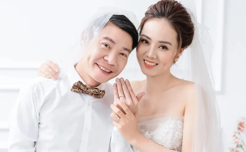 tieu su ngoc ha vo cong ly