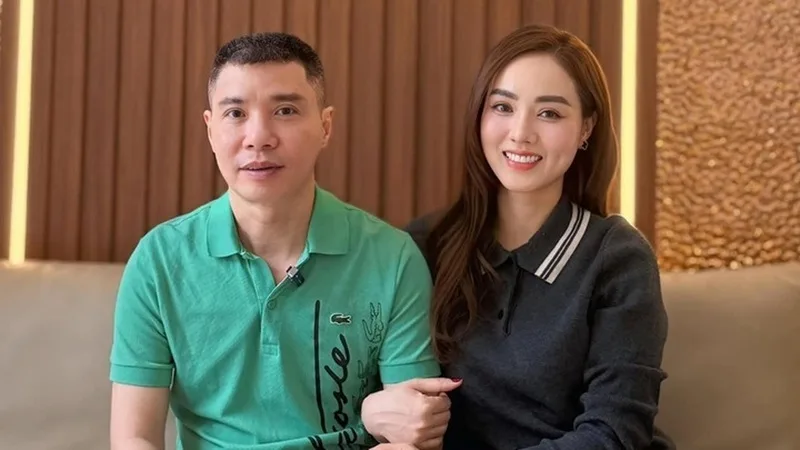 tieu su ngoc ha vo cong ly