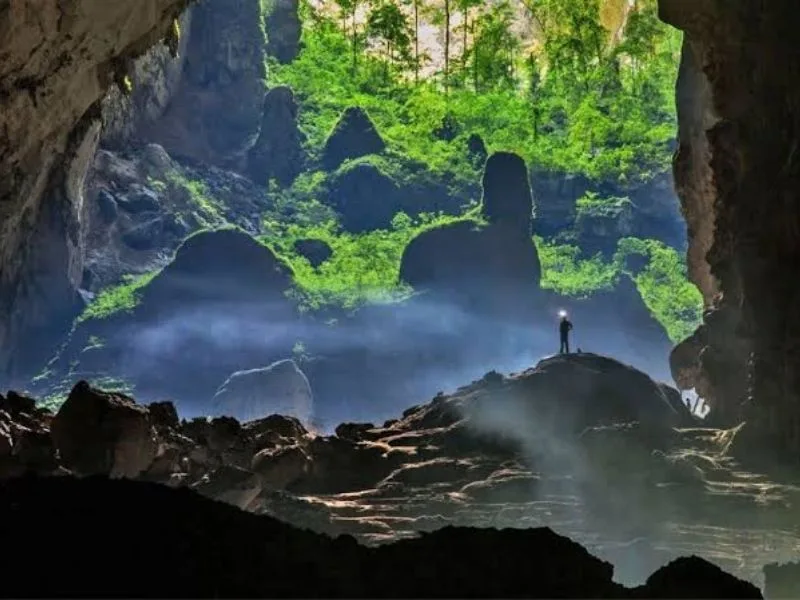 hang dong lon nhat the gioi kham pha ky quan son doong